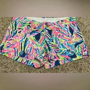 Lily Pulitzer summer shorts. So cute. Love these🫶🏻